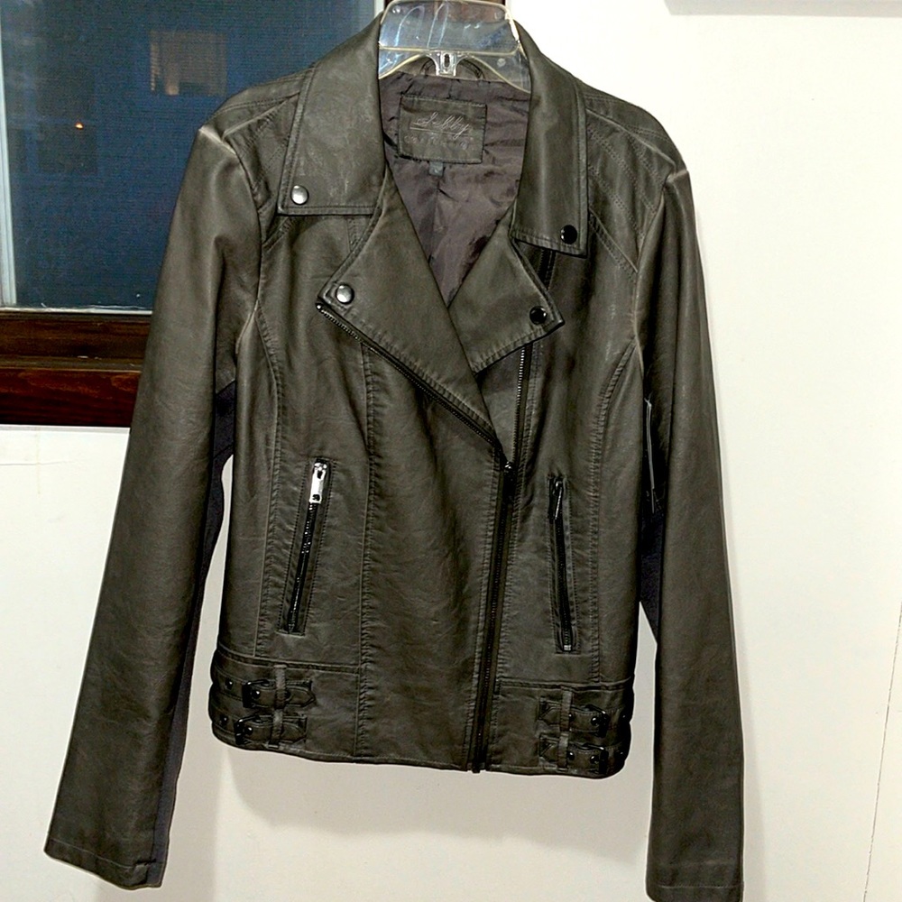 Sebby Collection Gray Leather Like Jacket Sz L🎉